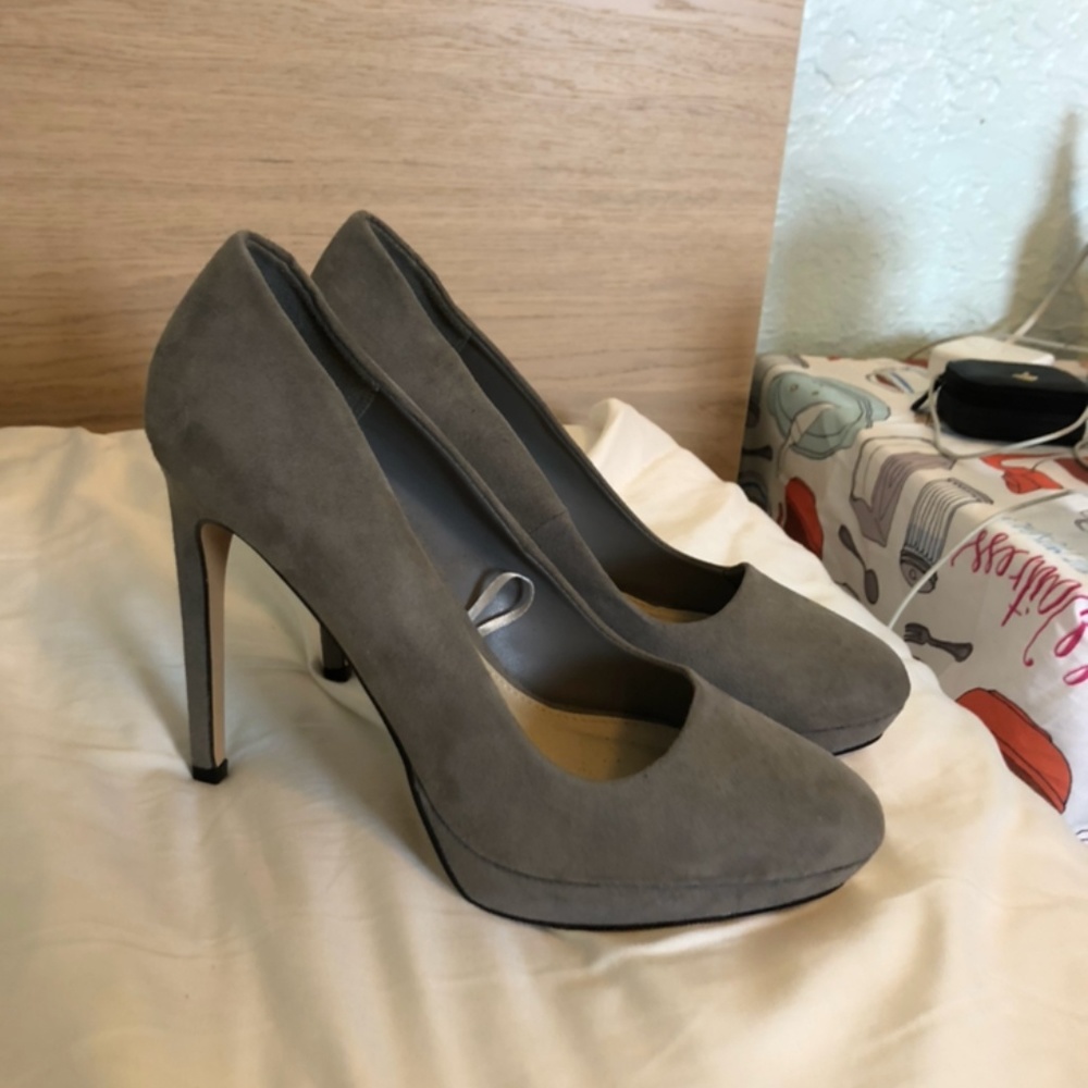 Gray suede pumps size 9